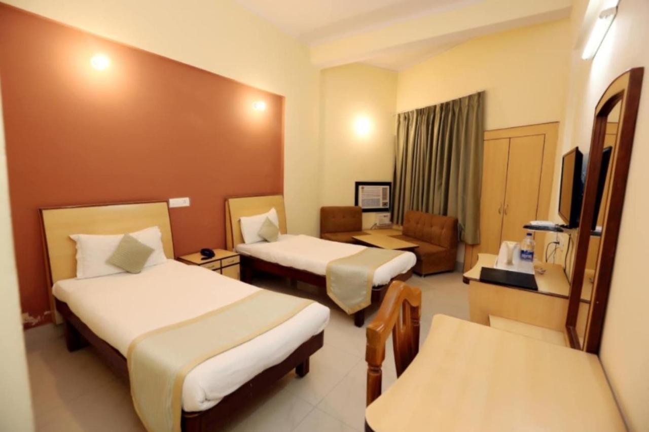 Hotel Krishna Palace, Ayodhya Eksteriør bilde