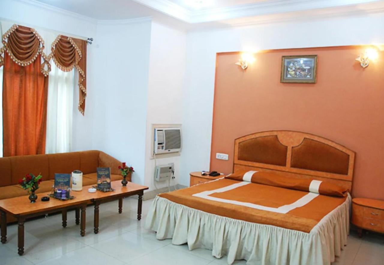 Hotel Krishna Palace, Ayodhya Eksteriør bilde